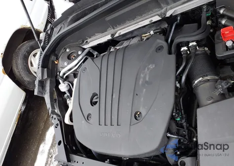 2023 Volvo Xc60 B5 Plus Bright Theme из США, поврежденный, VIN YV4L12RN6P1245102